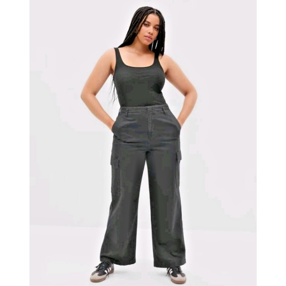 Gap Womens 8 Pants LOOSE KHAKI CARGO‎ Utility 100% Cotton Wide Leg Muted Black - Picture 1 of 13